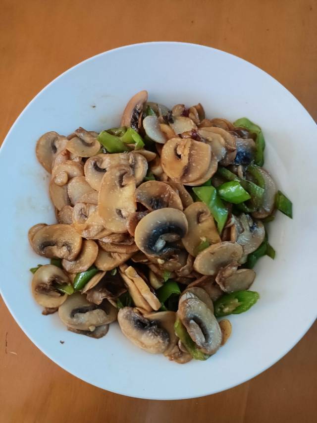 素炒鲜口蘑（白蘑菇），快手家常菜