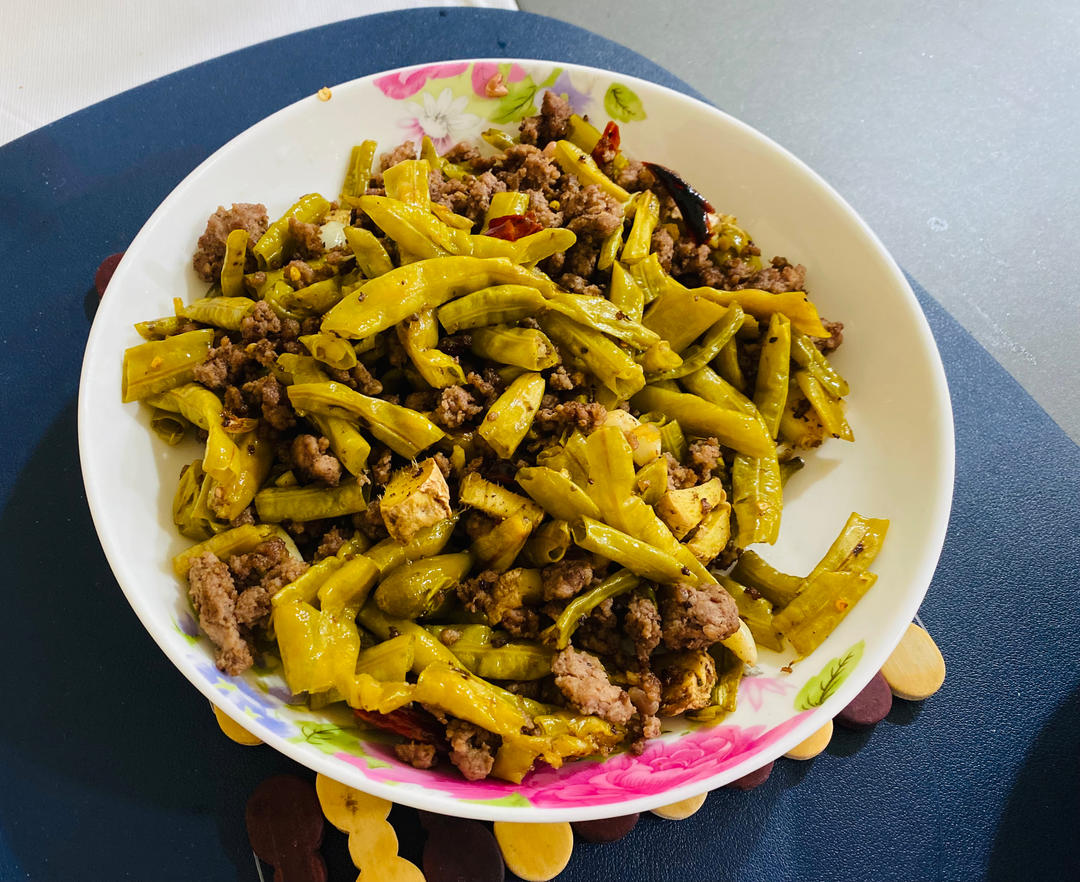 酸豆角炒肉末