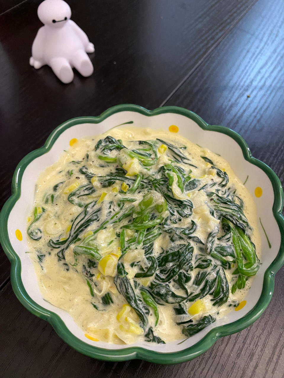 完美还原牛排馆的经典菜式—奶油菠菜