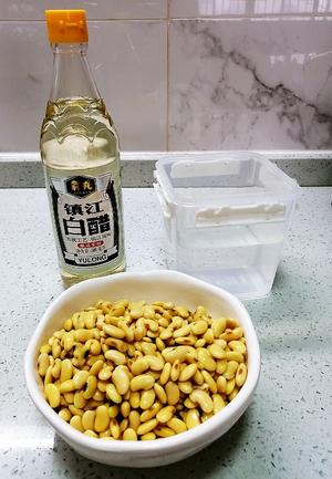 白醋点豆腐的做法 步骤1