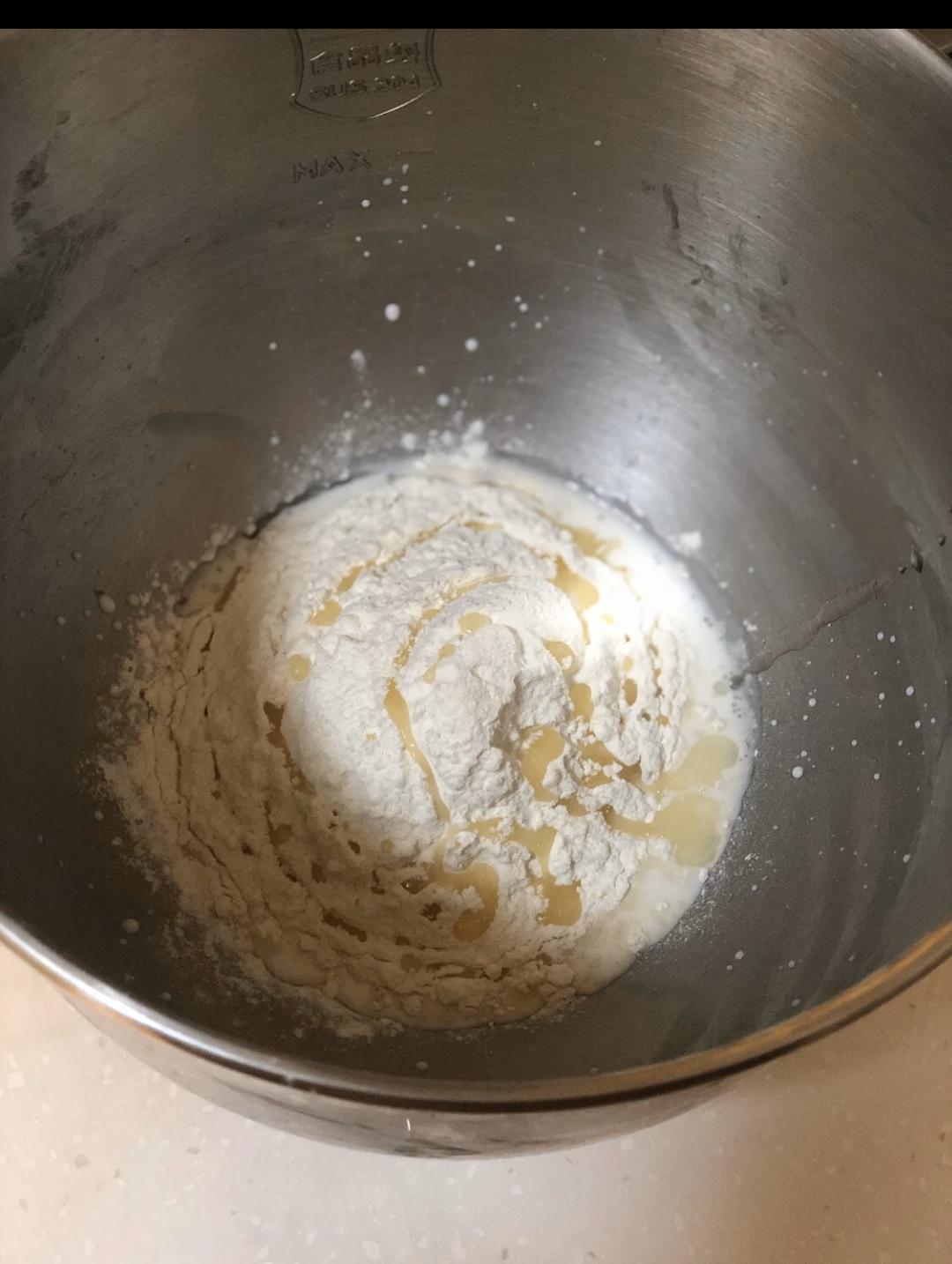 纯奶手撕吐司的做法 步骤1