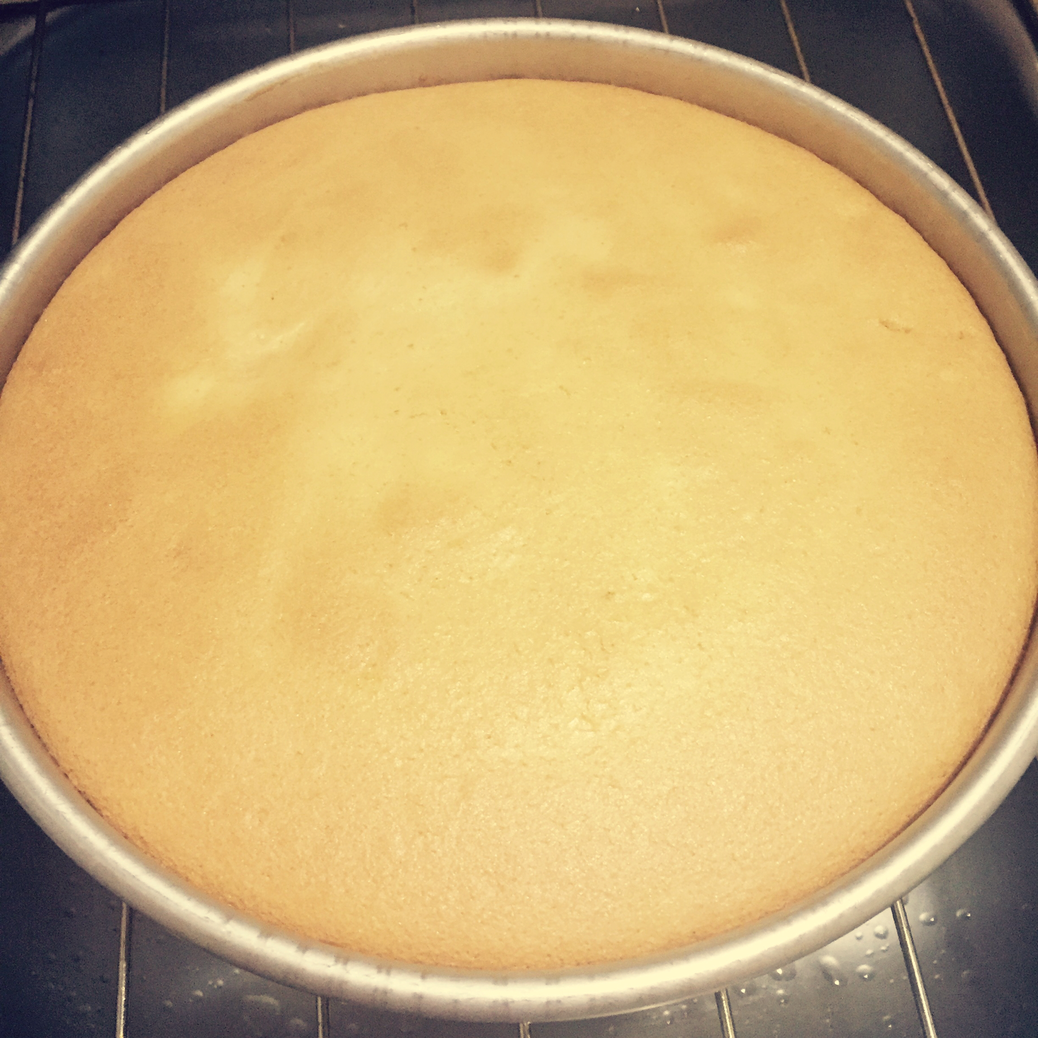 烤箱做蛋糕（戚风蛋糕的做法）