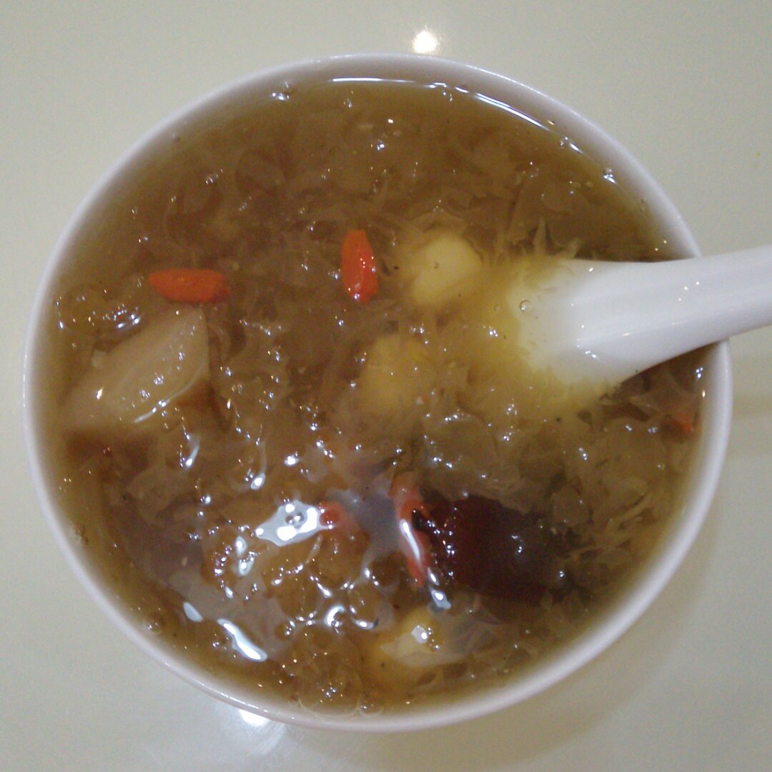 玫瑰银耳汤