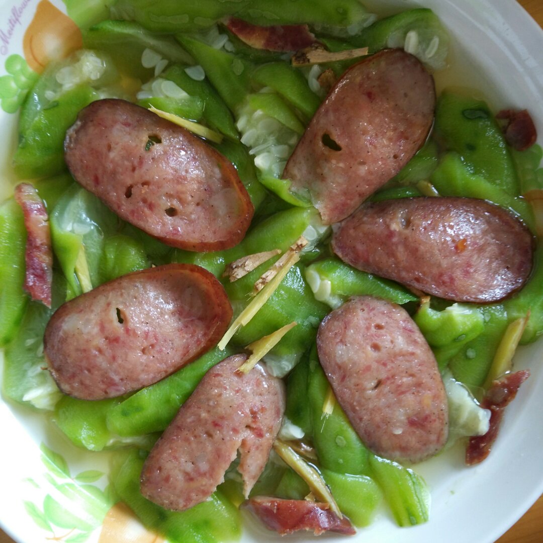 2b边缘线做的【丝瓜蒸香肠】鲜嫩美味傻瓜菜