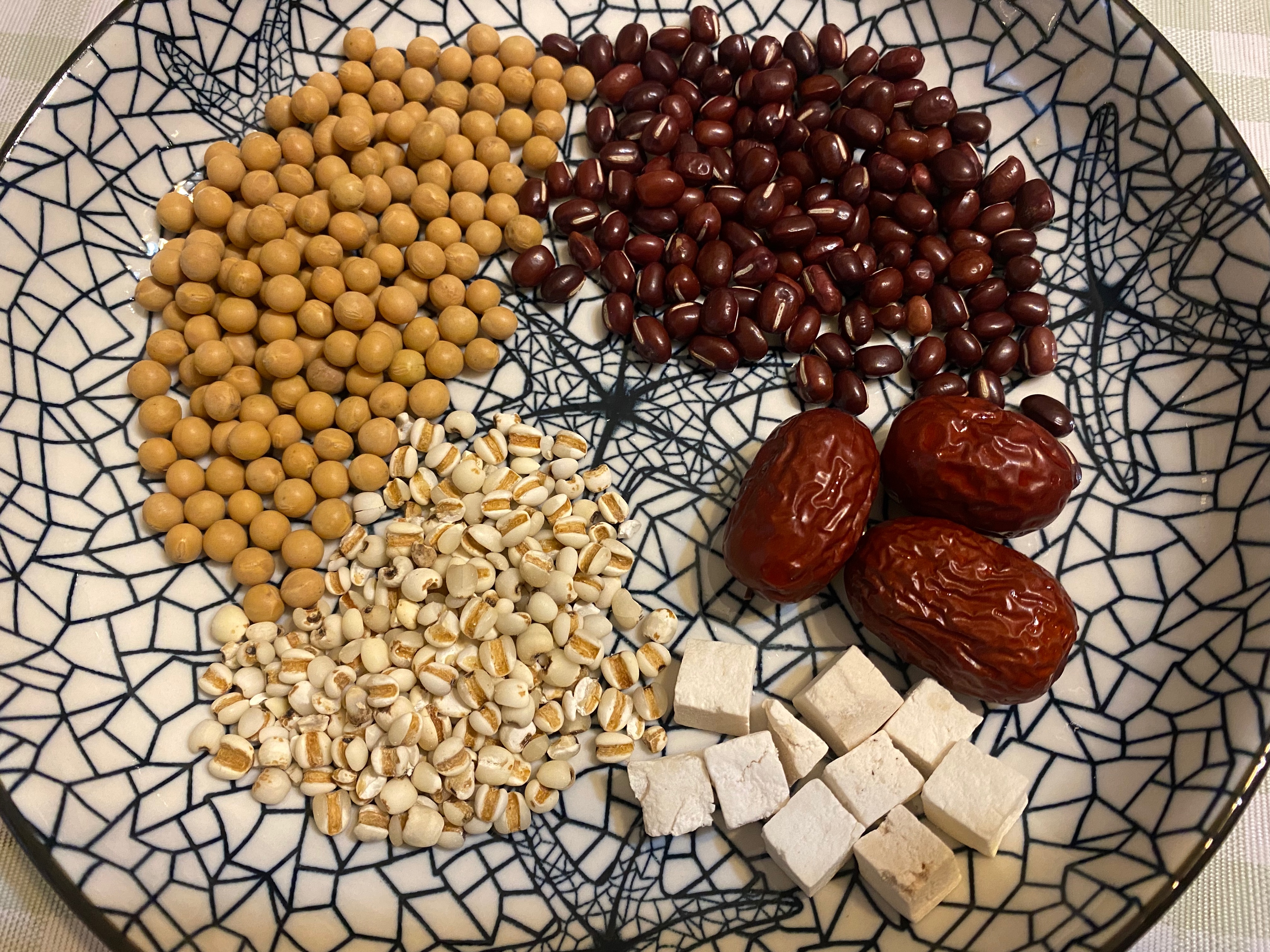 破壁机-祛湿红豆薏米豆浆的做法