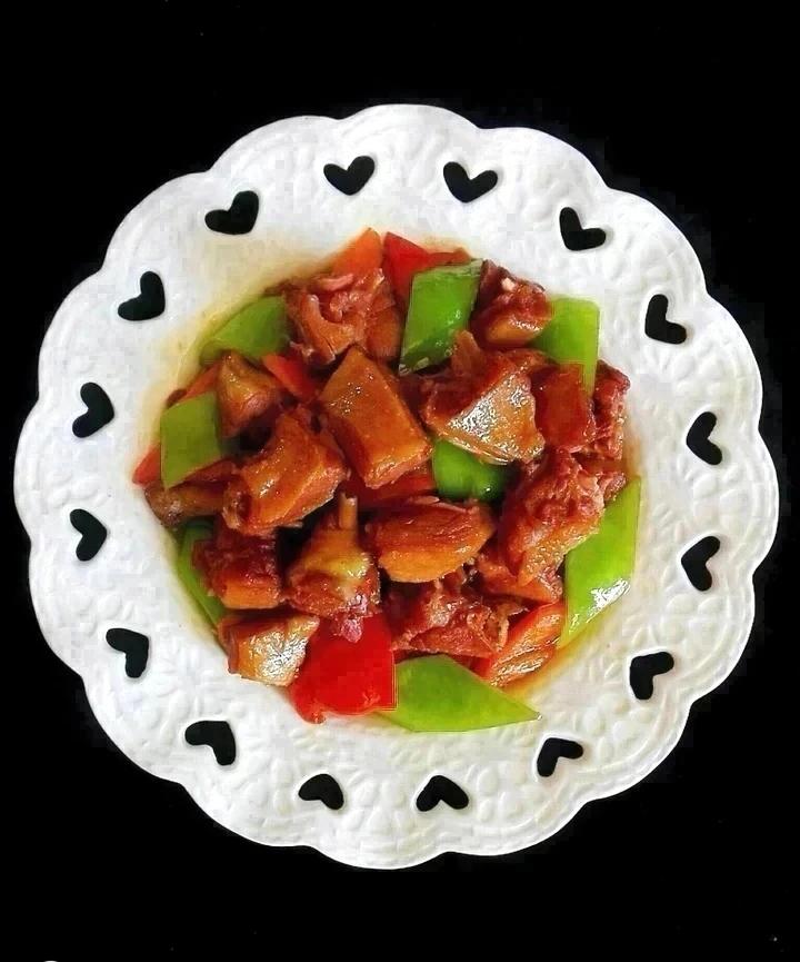 红烧腊鸭