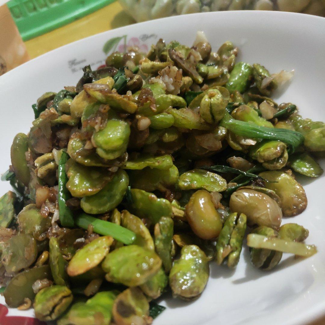 超好吃的蒜香蚕豆
