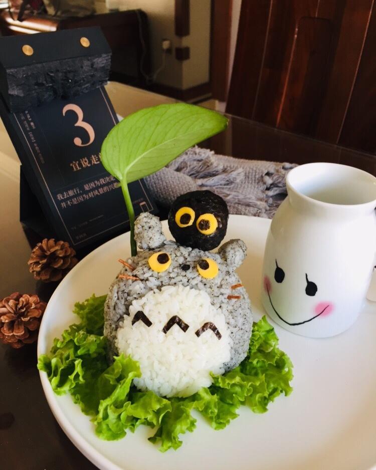 龙猫和煤球精灵饭团
