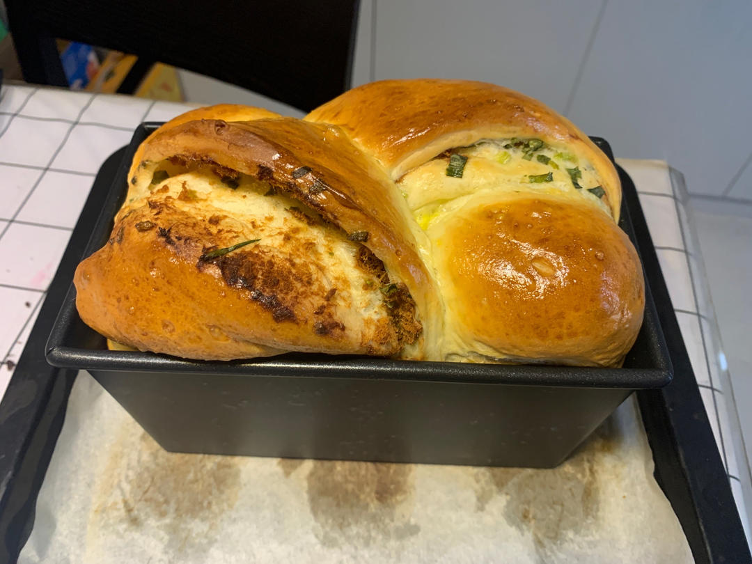 香葱肉松手撕吐司