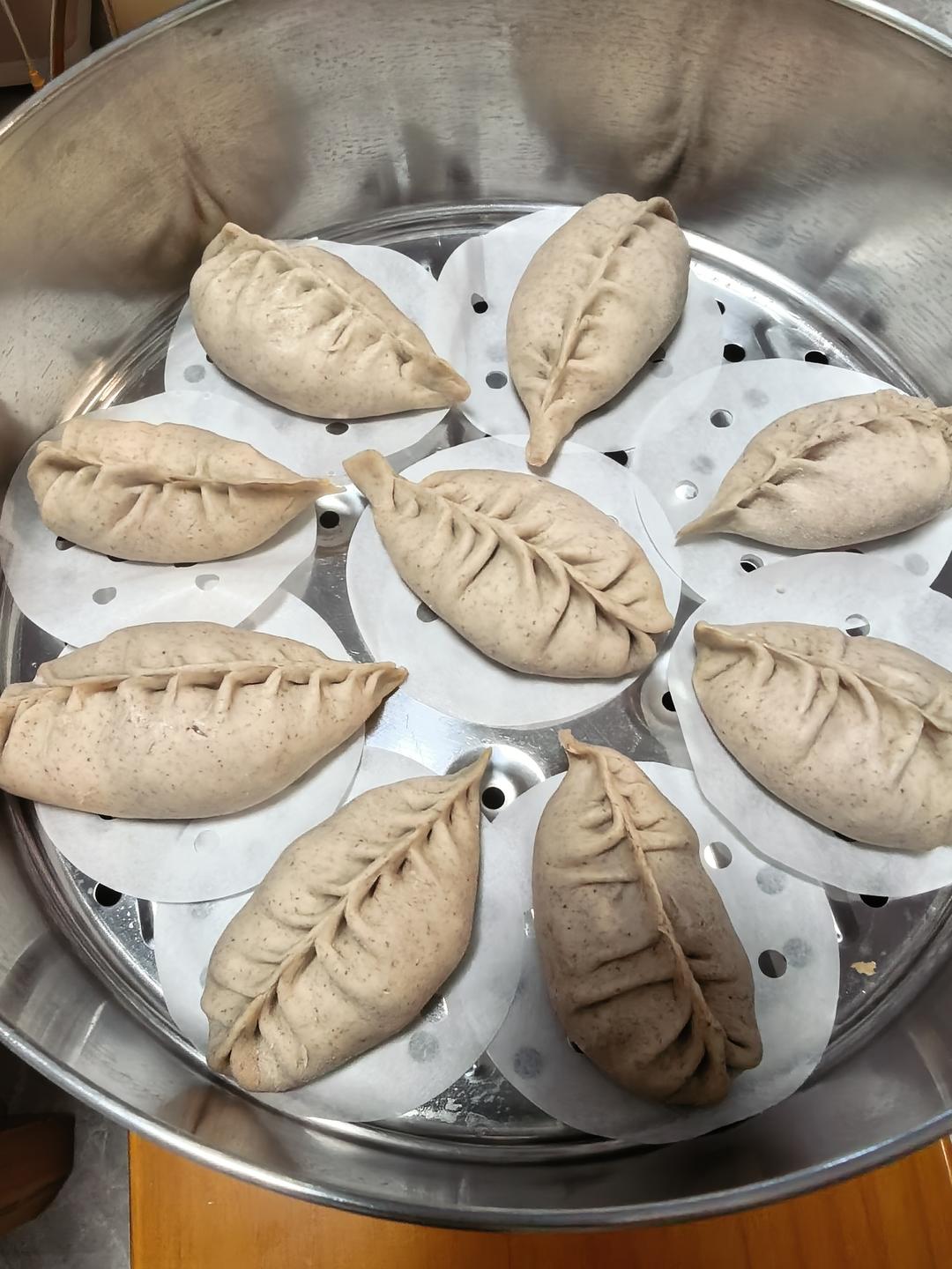 素馅蒸饺的关键在于和面