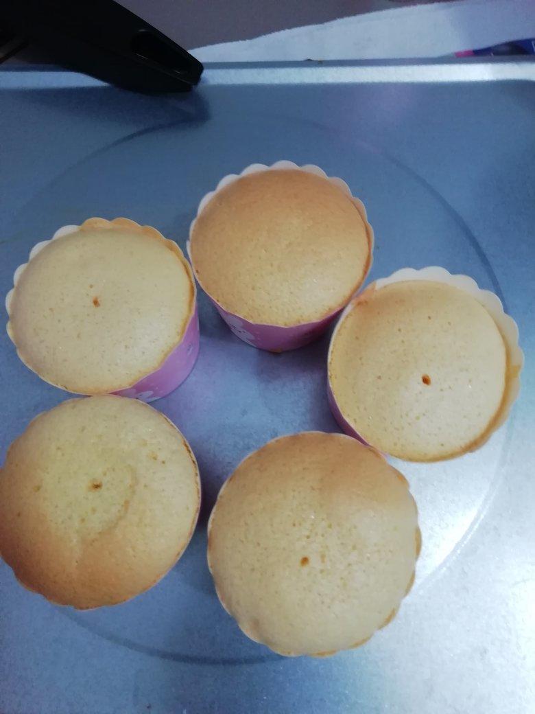 纸杯蛋糕 8寸戚风蛋糕的量