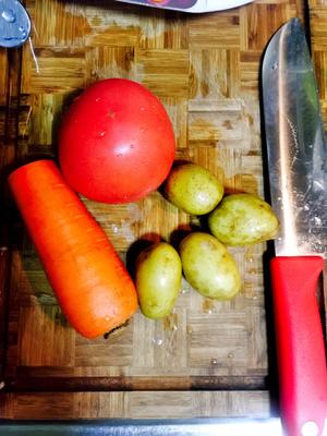 土豆番茄牛腩汤的做法 步骤2