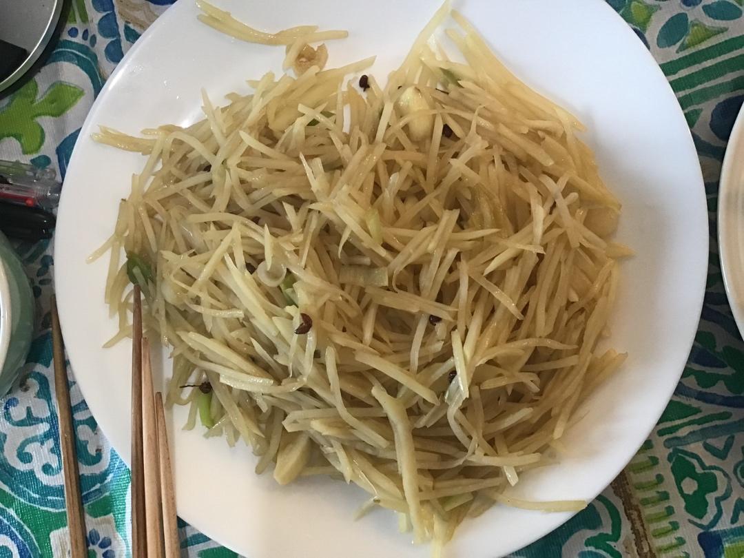 在家也能做出馆子味儿的醋溜/炝炒/酸辣土豆丝（就是那道看似简单，实则步步玄机的土豆丝）