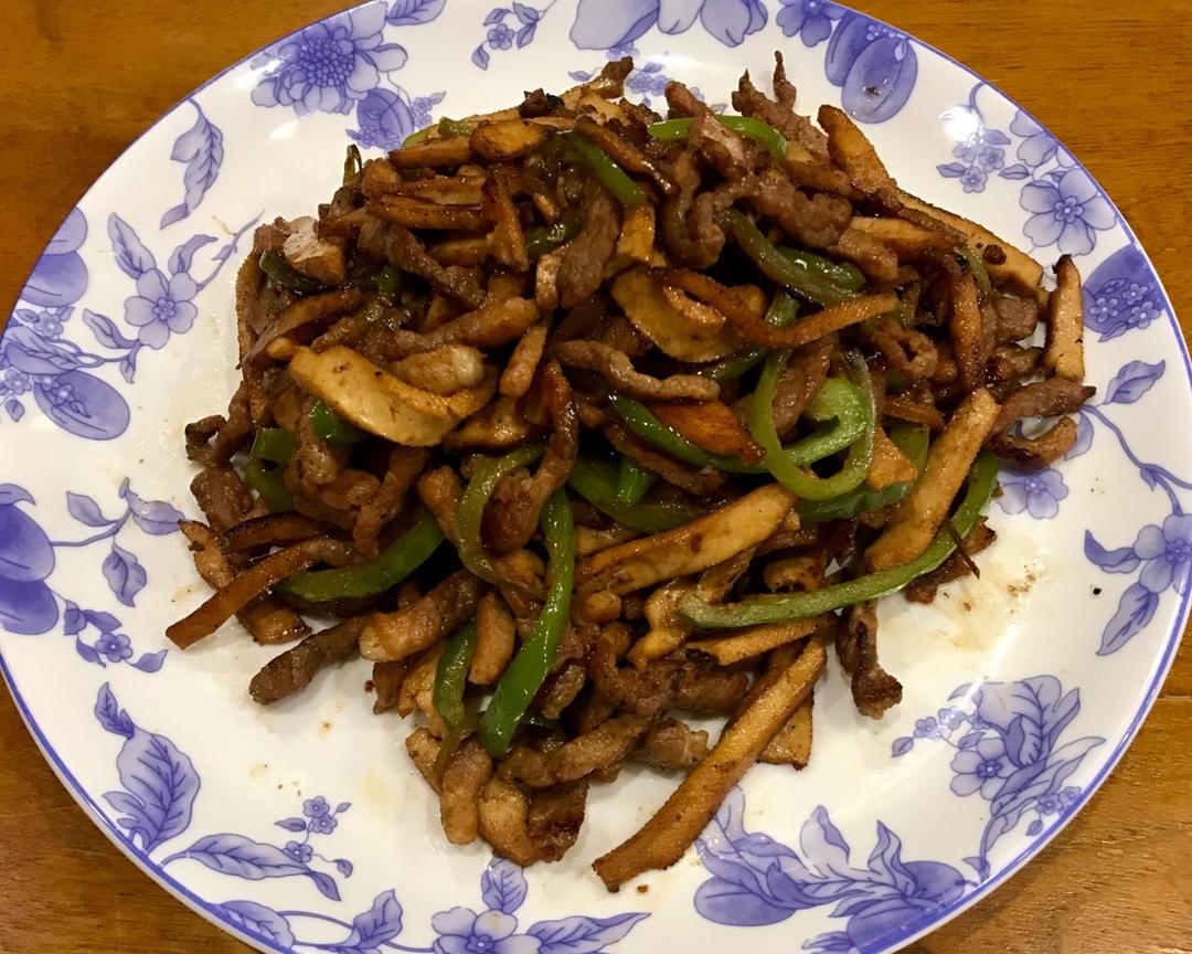 尖椒肉丝豆腐干的做法