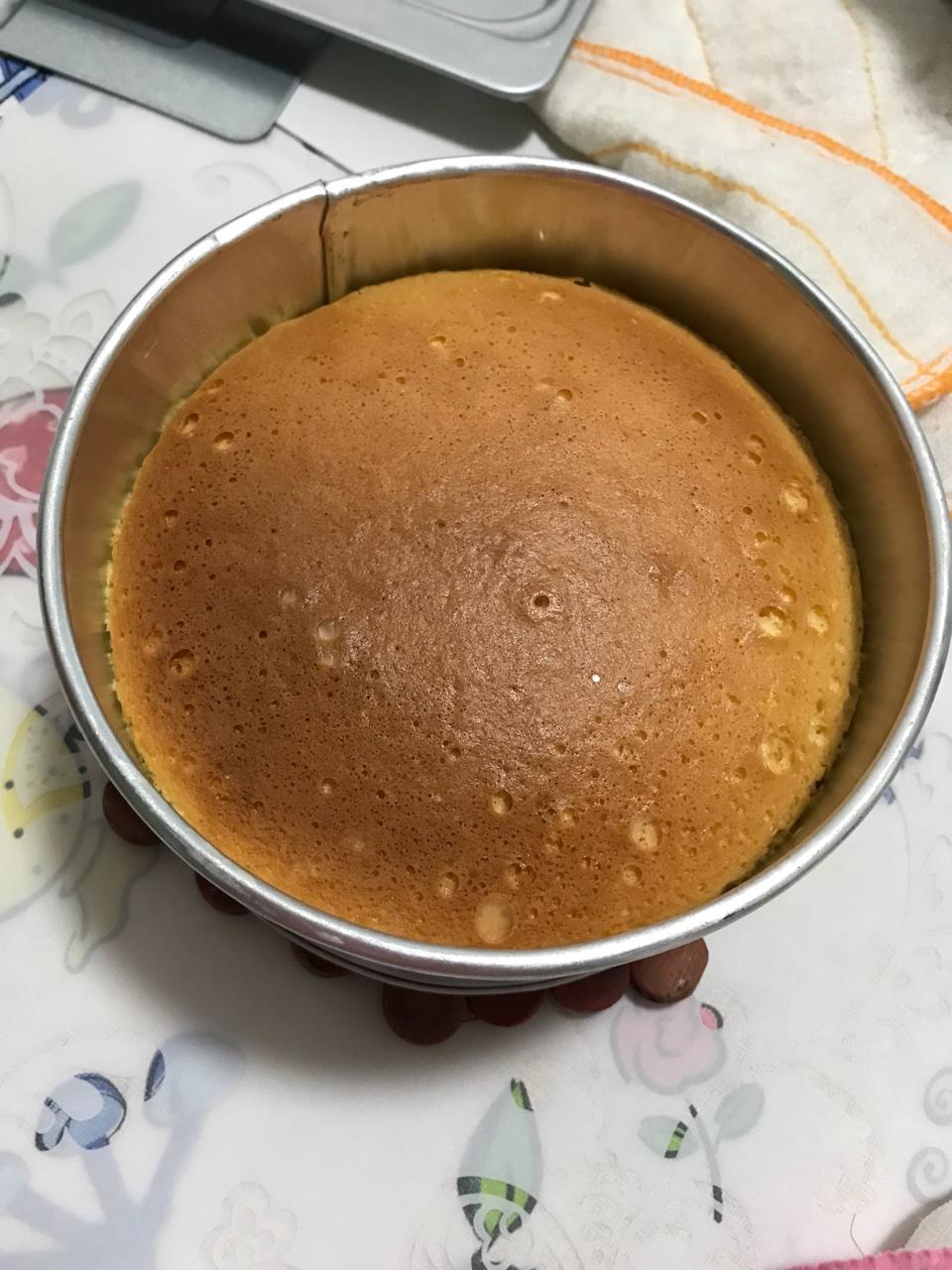 消耗淡奶油:仿乳酪蛋糕  〖6寸  超详细哦~〗