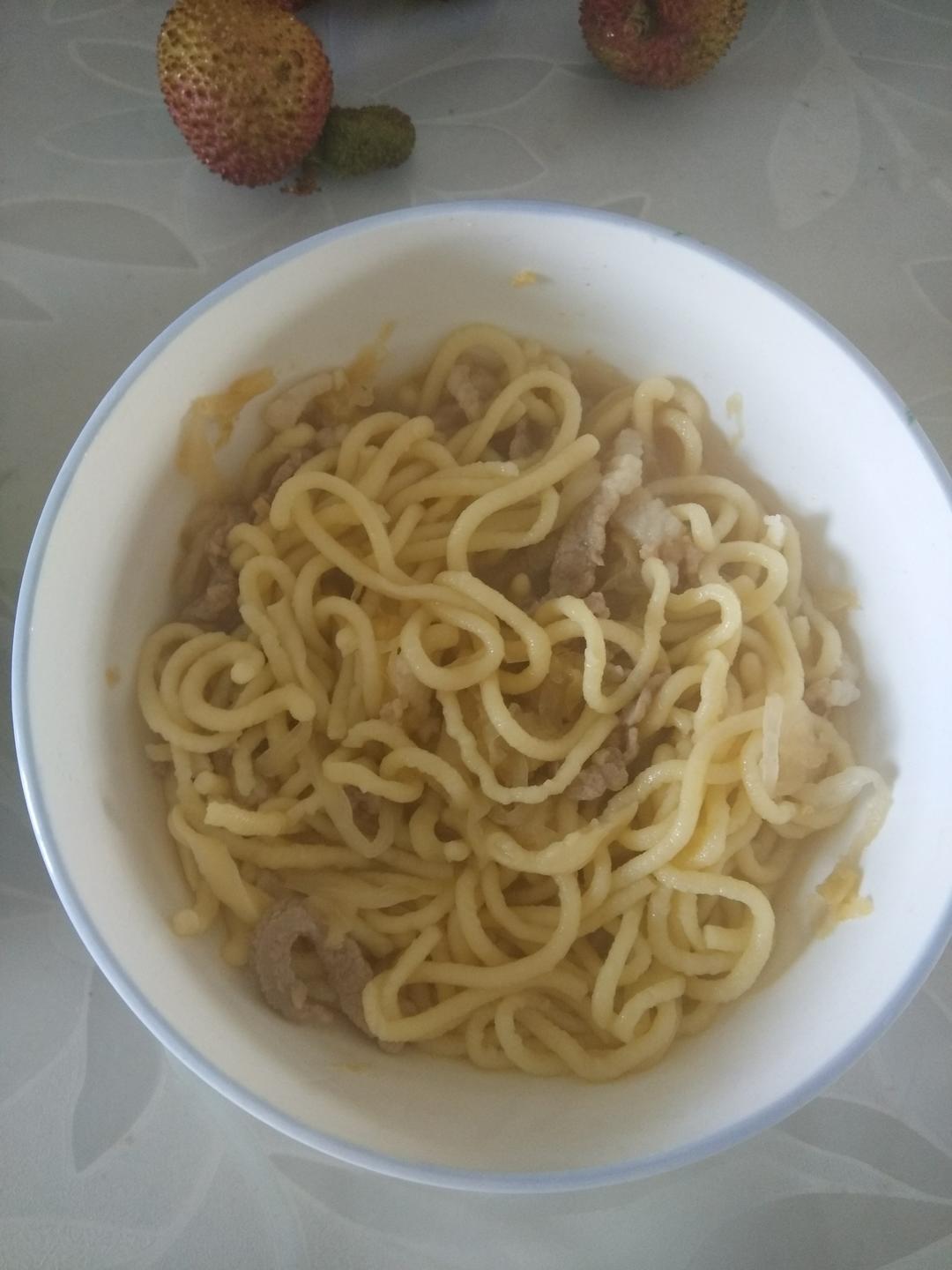 酸菜鸡蛋面的做法 步骤3