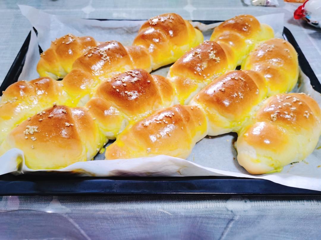 超软牛奶餐包，此配方超软不甜易出膜，放一礼拜不变硬