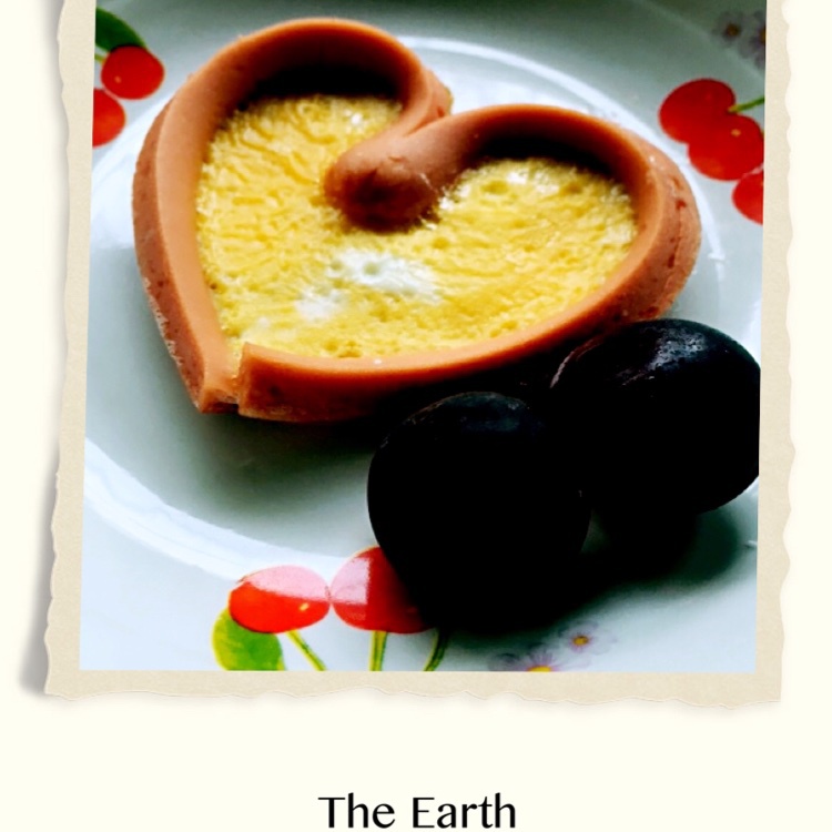 心形香肠荷包蛋