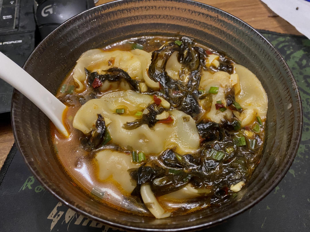 酸汤馄饨
