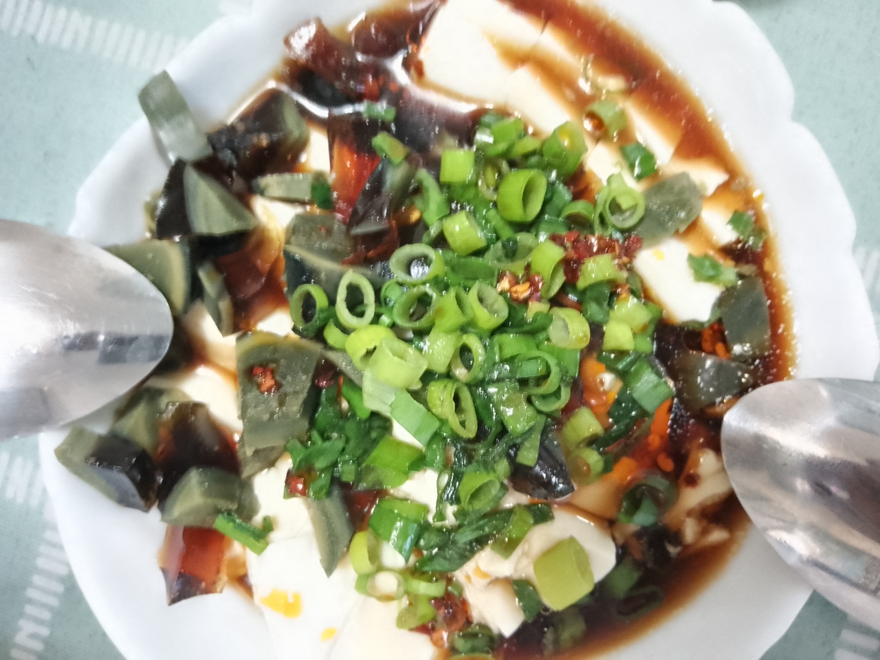 好吃爽口的皮蛋豆腐