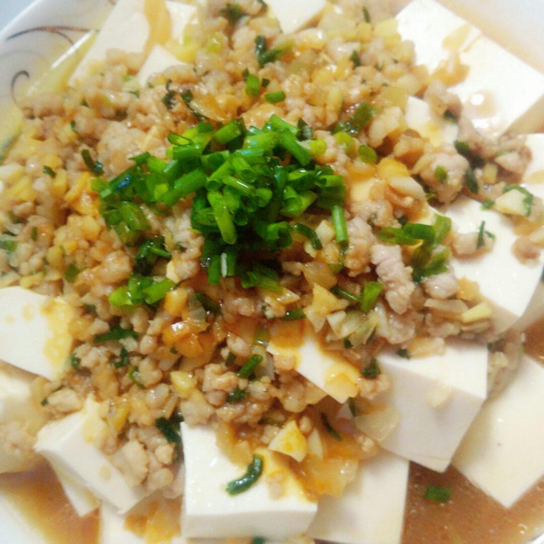 榨菜肉末蒸豆腐