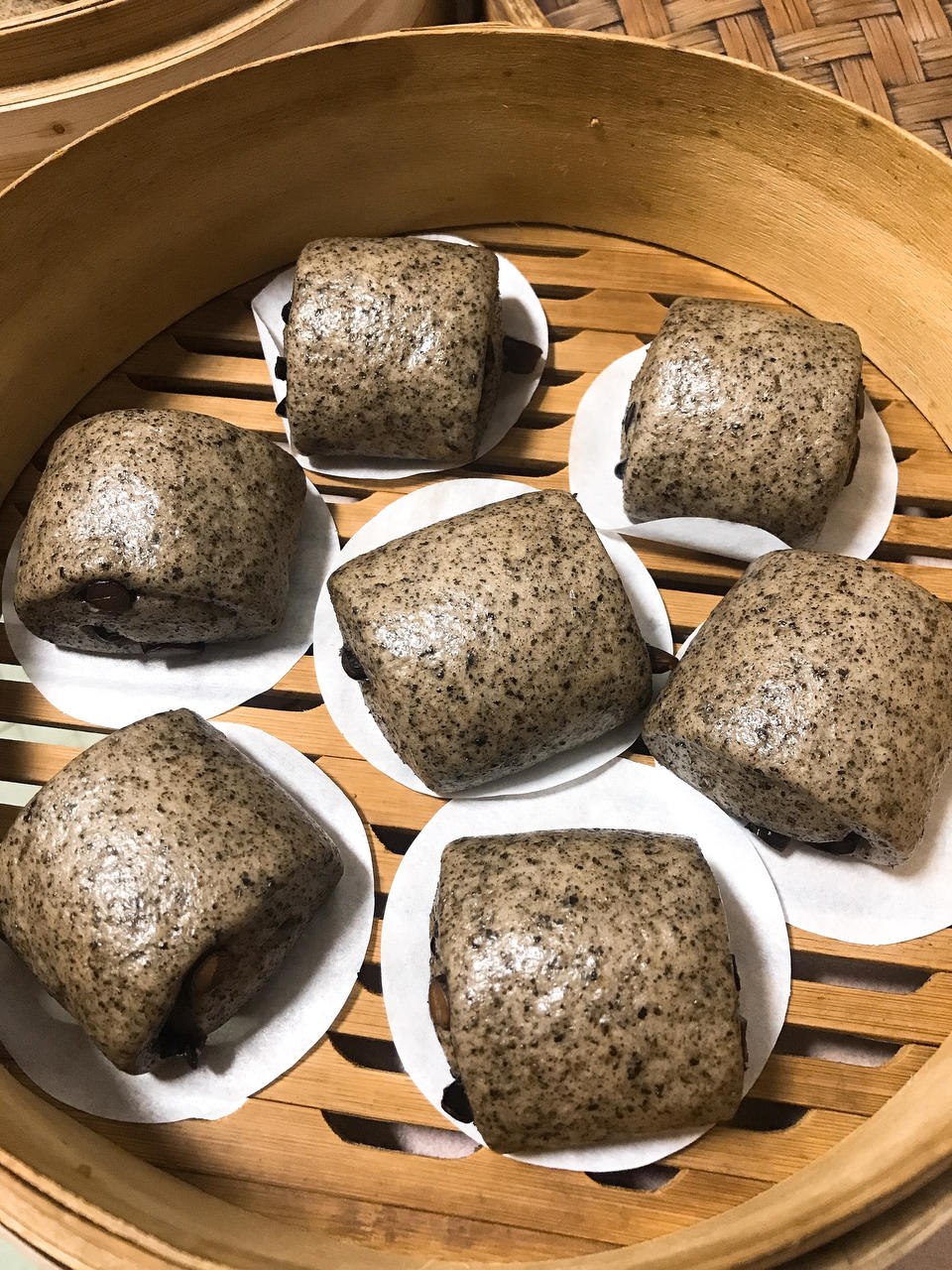 奶香黑芝麻刀切馒头