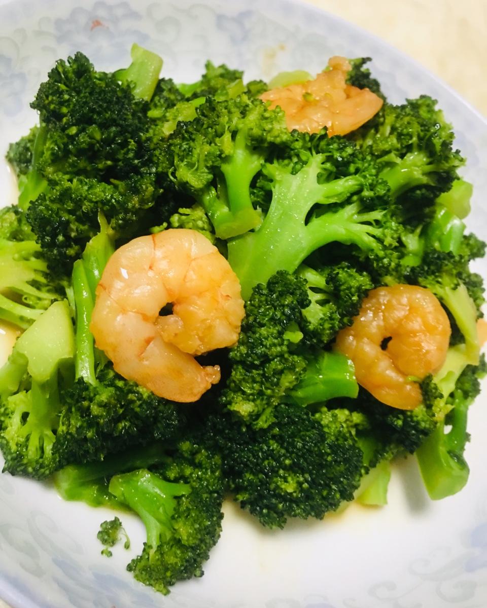 虾仁炒西兰花