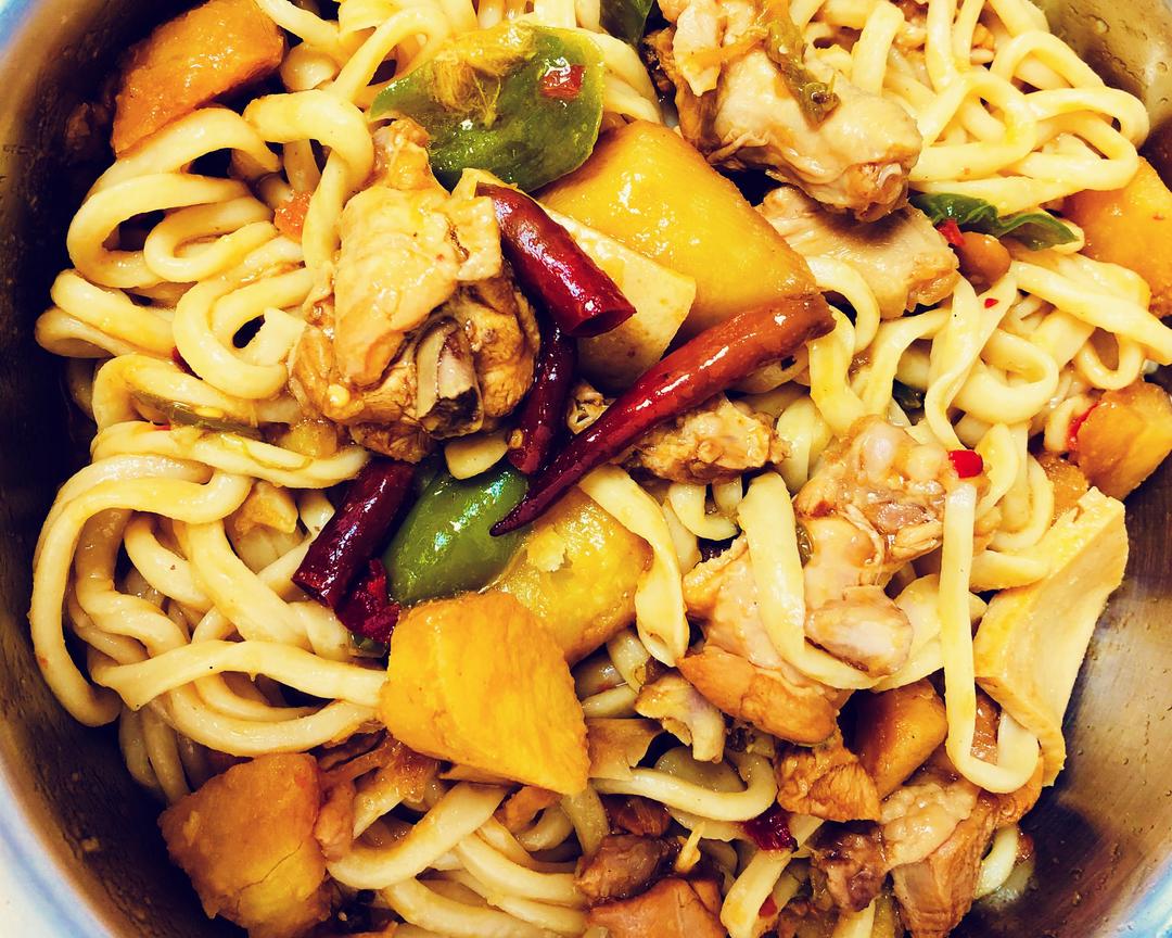 大盘🐔呀～拌个面🍜