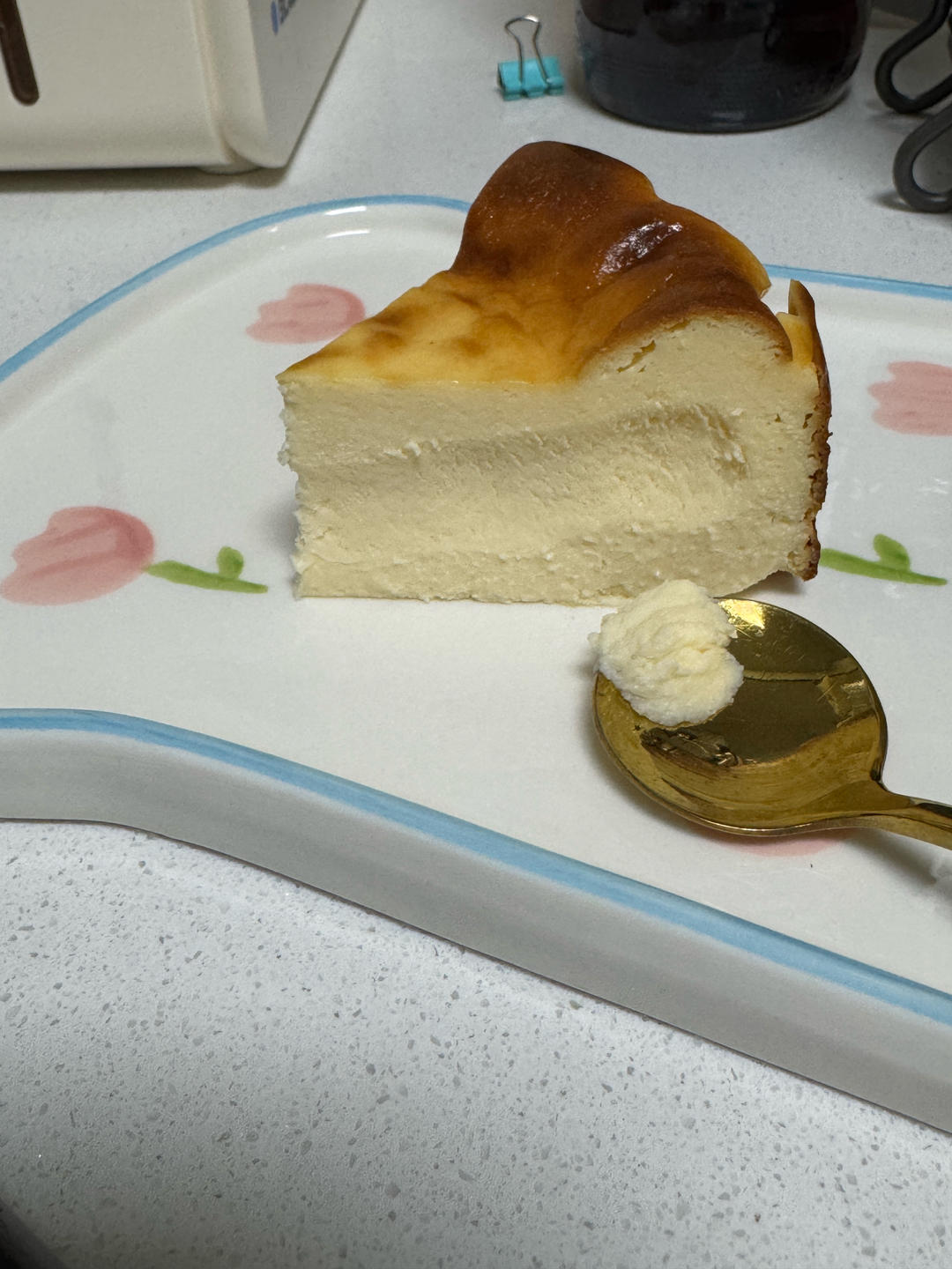 小山进公开食谱-使用大量牛奶，无淡奶油的巴斯克乳酪蛋糕
