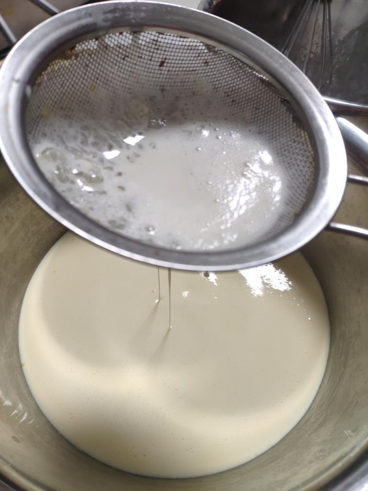 自制蛋挞液的蛋挞的做法 步骤6