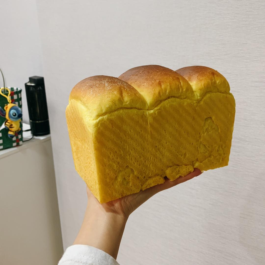 南瓜奶香吐司