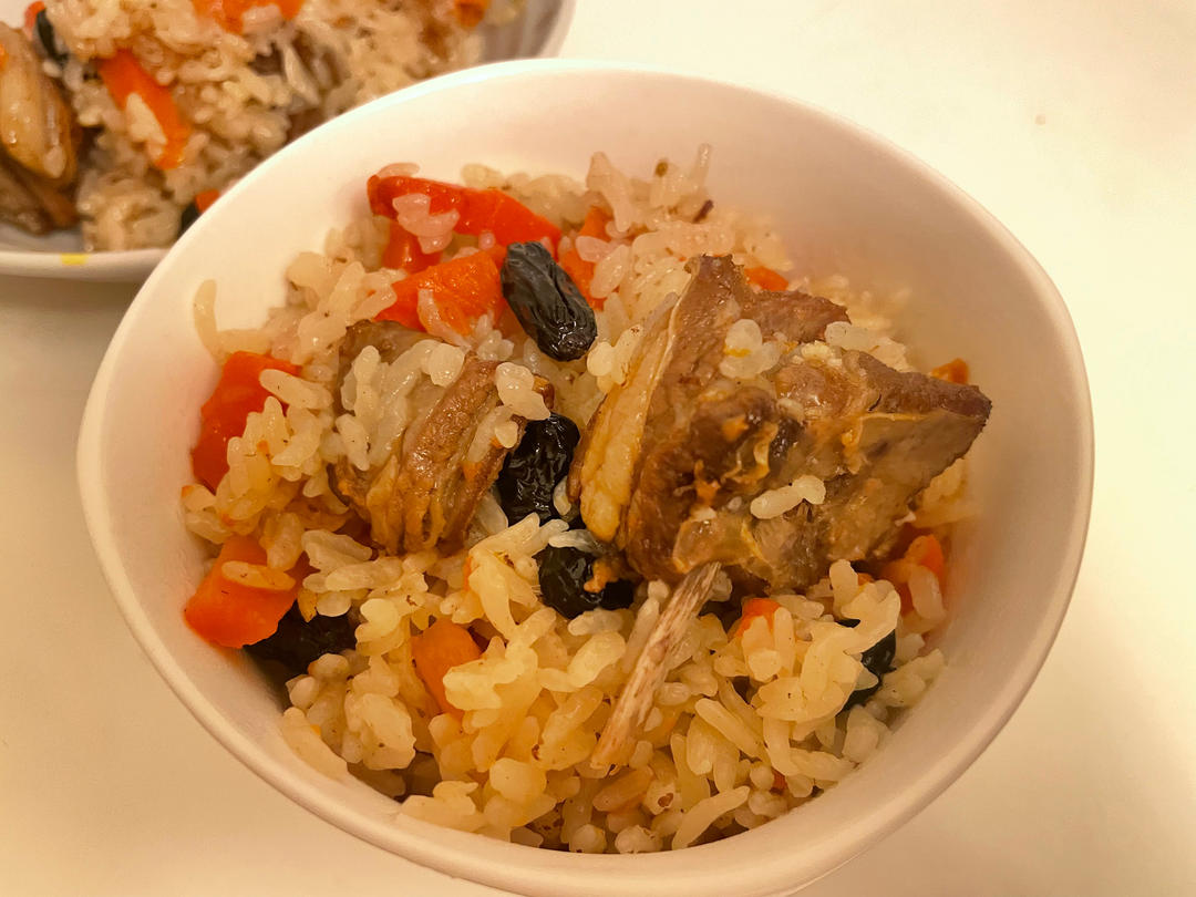 新疆羊肉抓饭（不糊底电饭煲版）