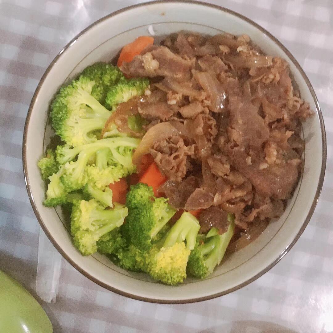 日式肥牛饭