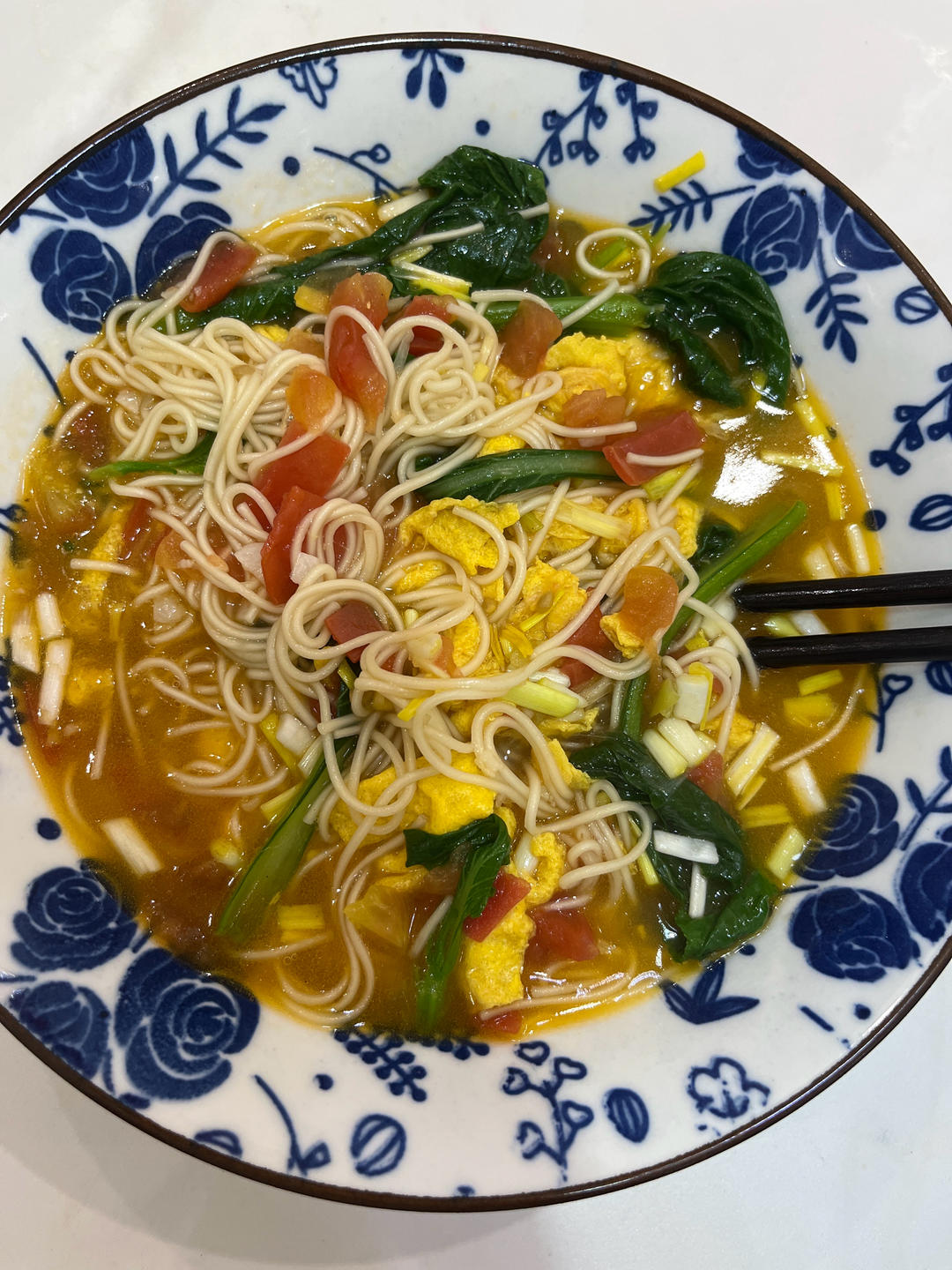 恨不得抱着锅舔的番茄鸡蛋面