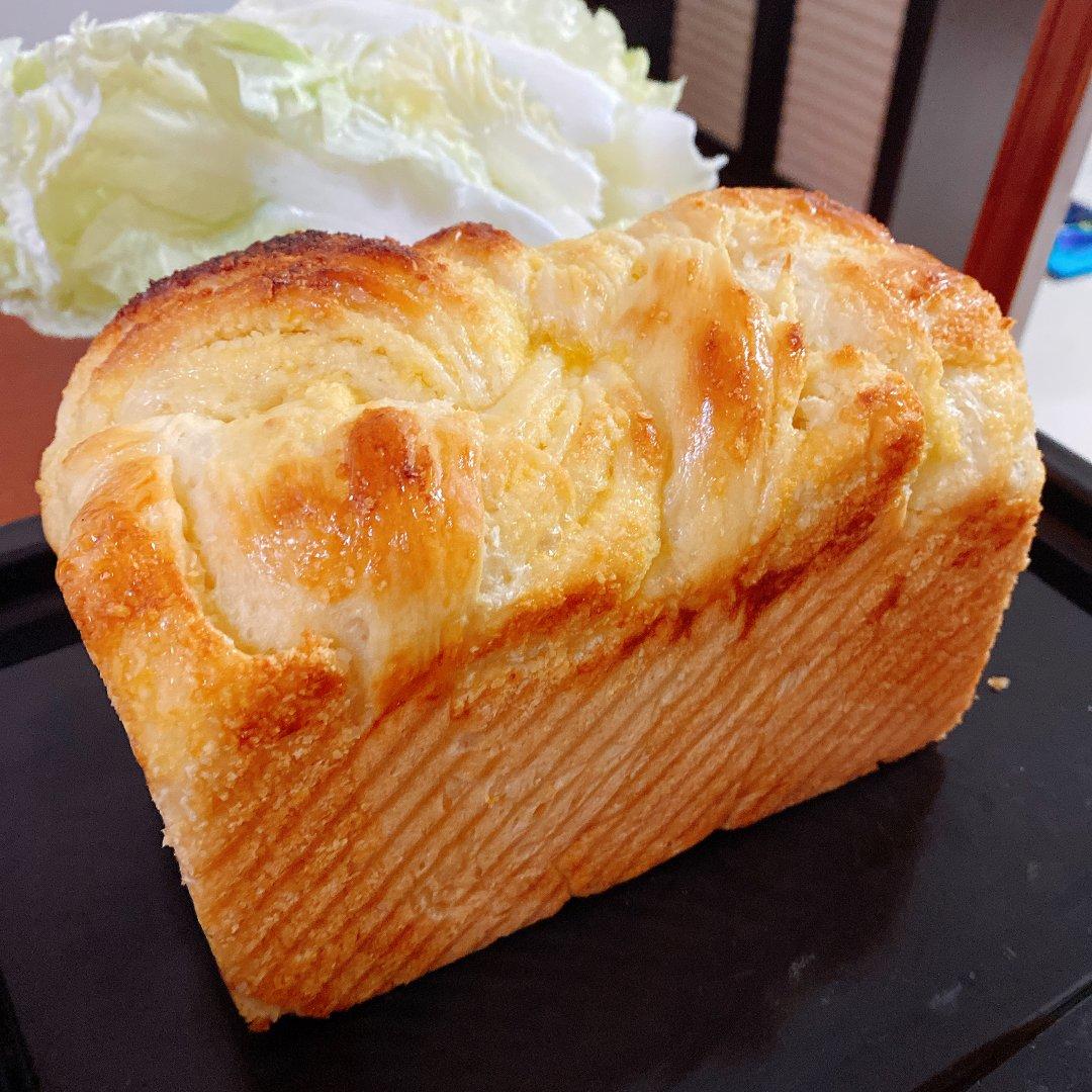 视频菜谱：做过几百次的椰蓉吐司面包