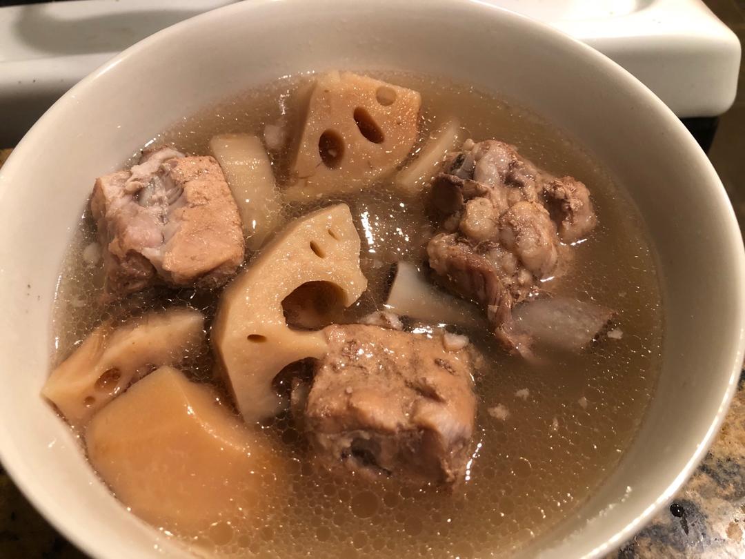 莲藕排骨汤