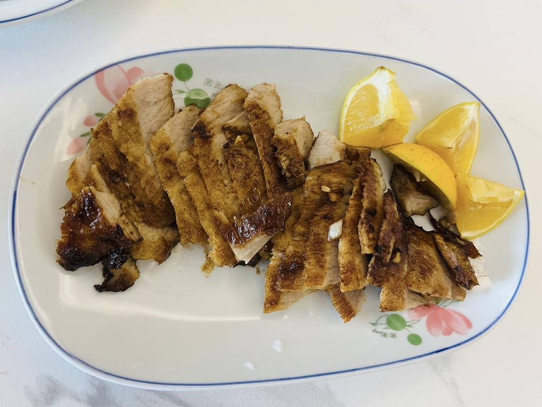 超简单的泰式猪颈肉