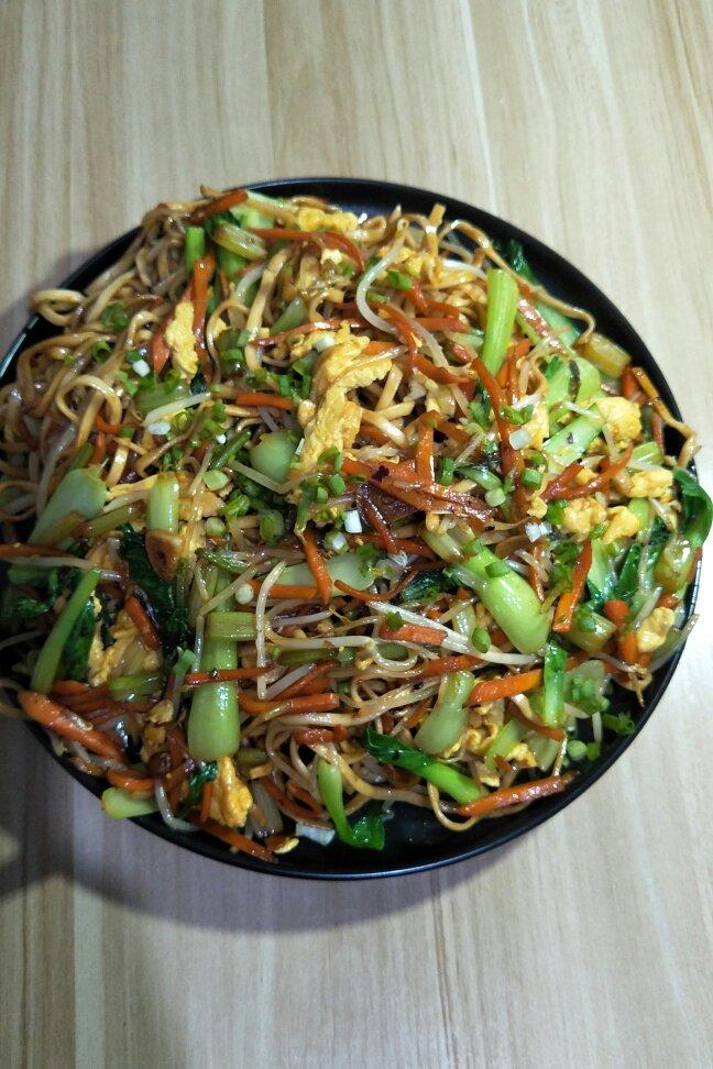 何家小厨做的河南炒面