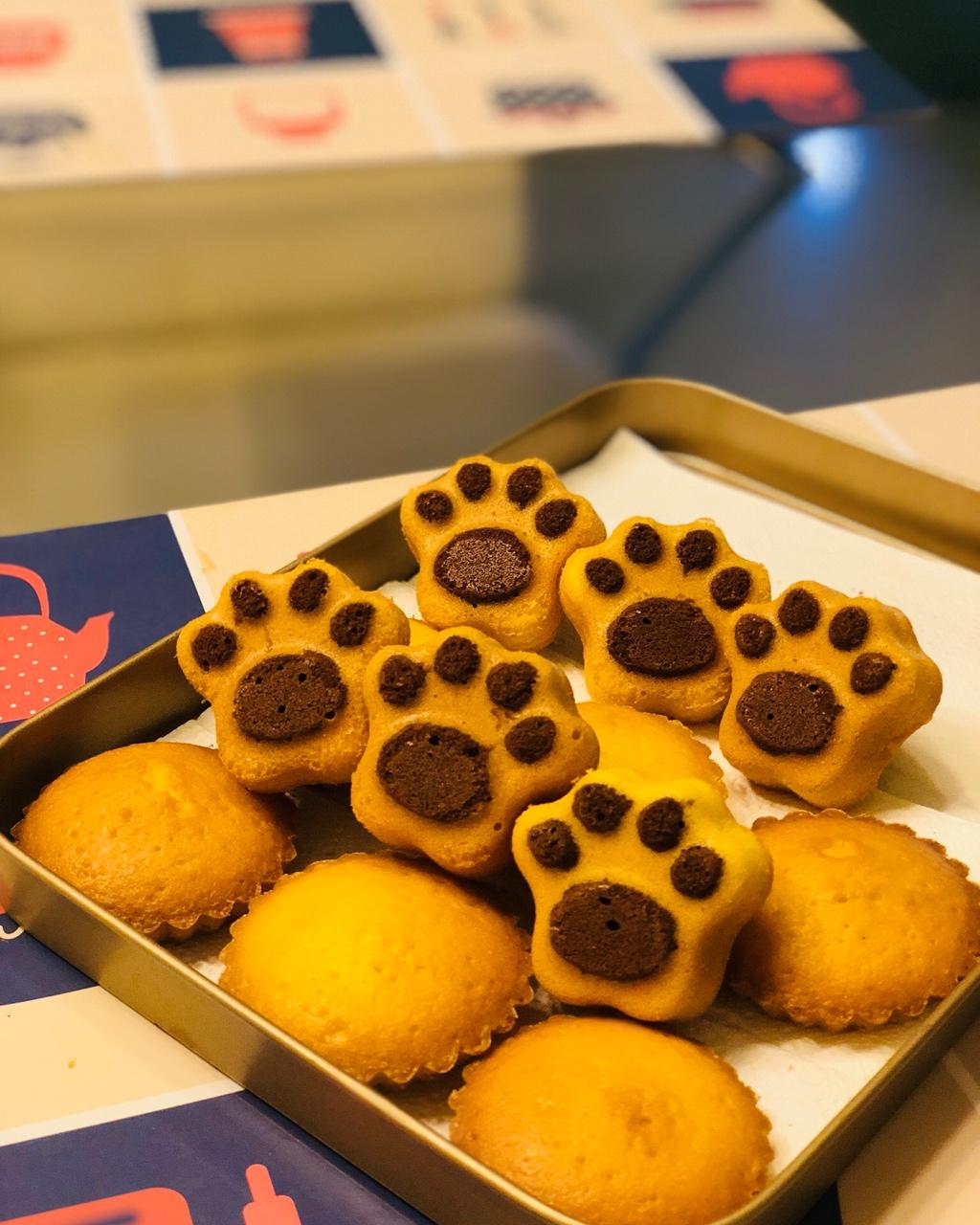 莘蒂hy195做的bakingpie-猫爪蛋糕&很萌很q的"喵星人"蛋糕