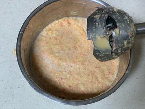 胡萝卜玉米蛋花汤的做法 步骤3