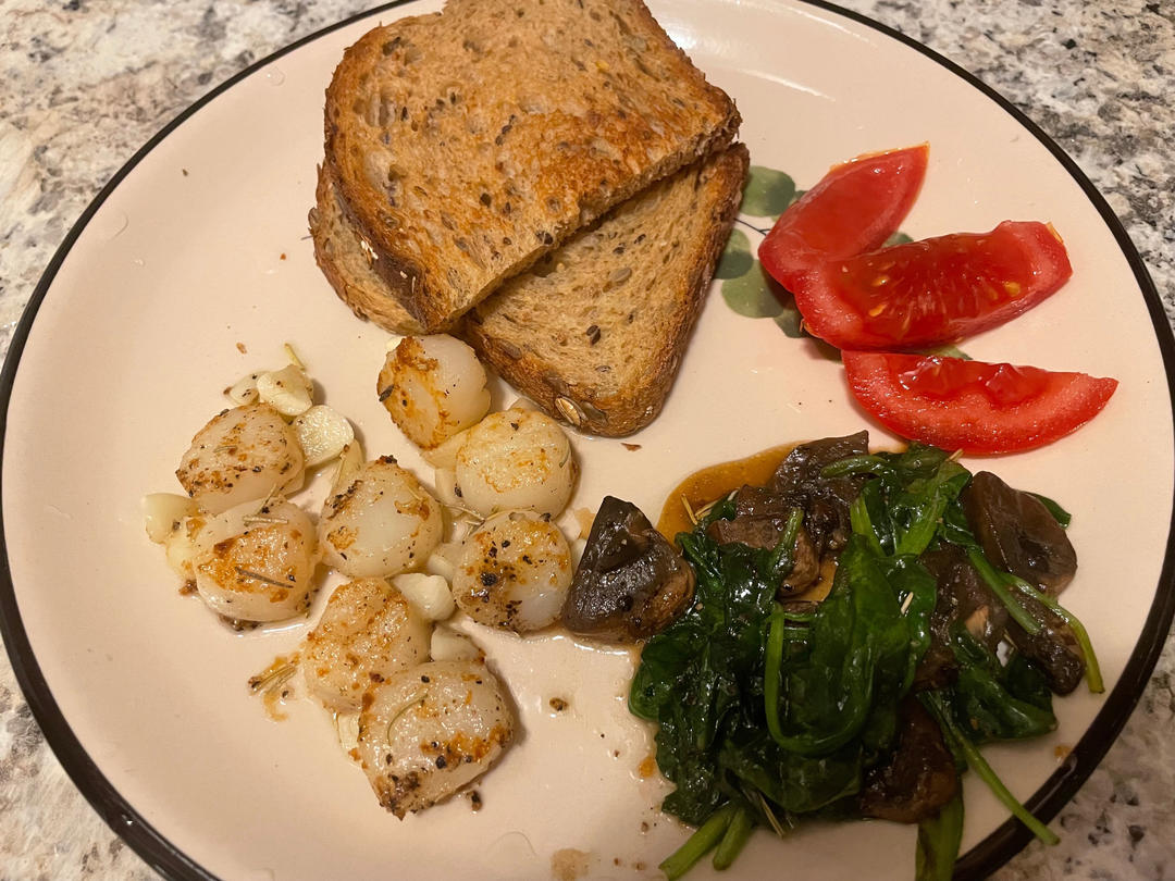 香煎带子🍴扇贝 Seared Scallops with Garlic Basil Butter｜十五分钟做出超好吃的西式海鲜🦪