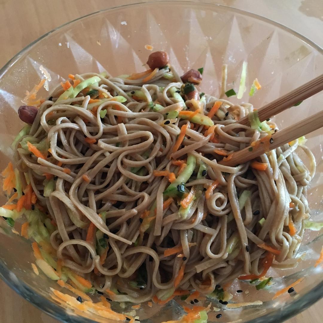 超简单的酸辣凉拌面