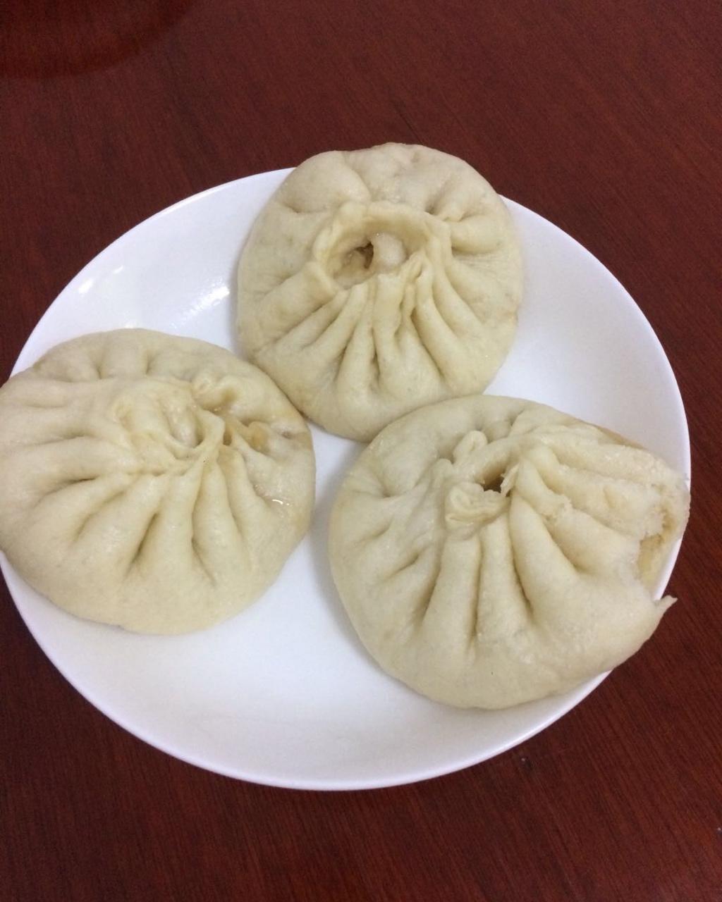 果子了做的马蹄猪肉包子