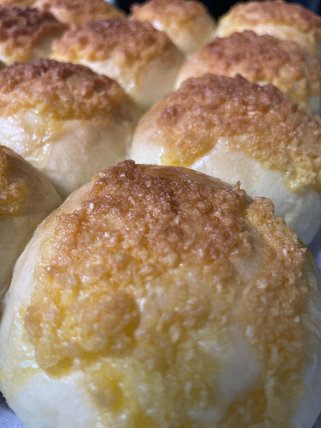 椰蓉小餐包。柔软拉丝，椰香浓郁