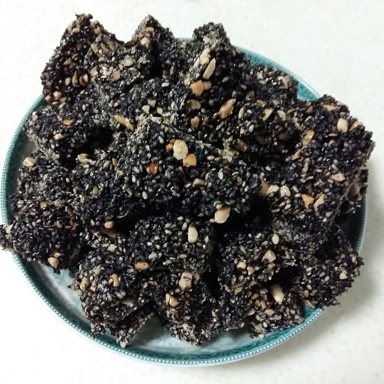 简单人生_52mp做的花生芝麻糖