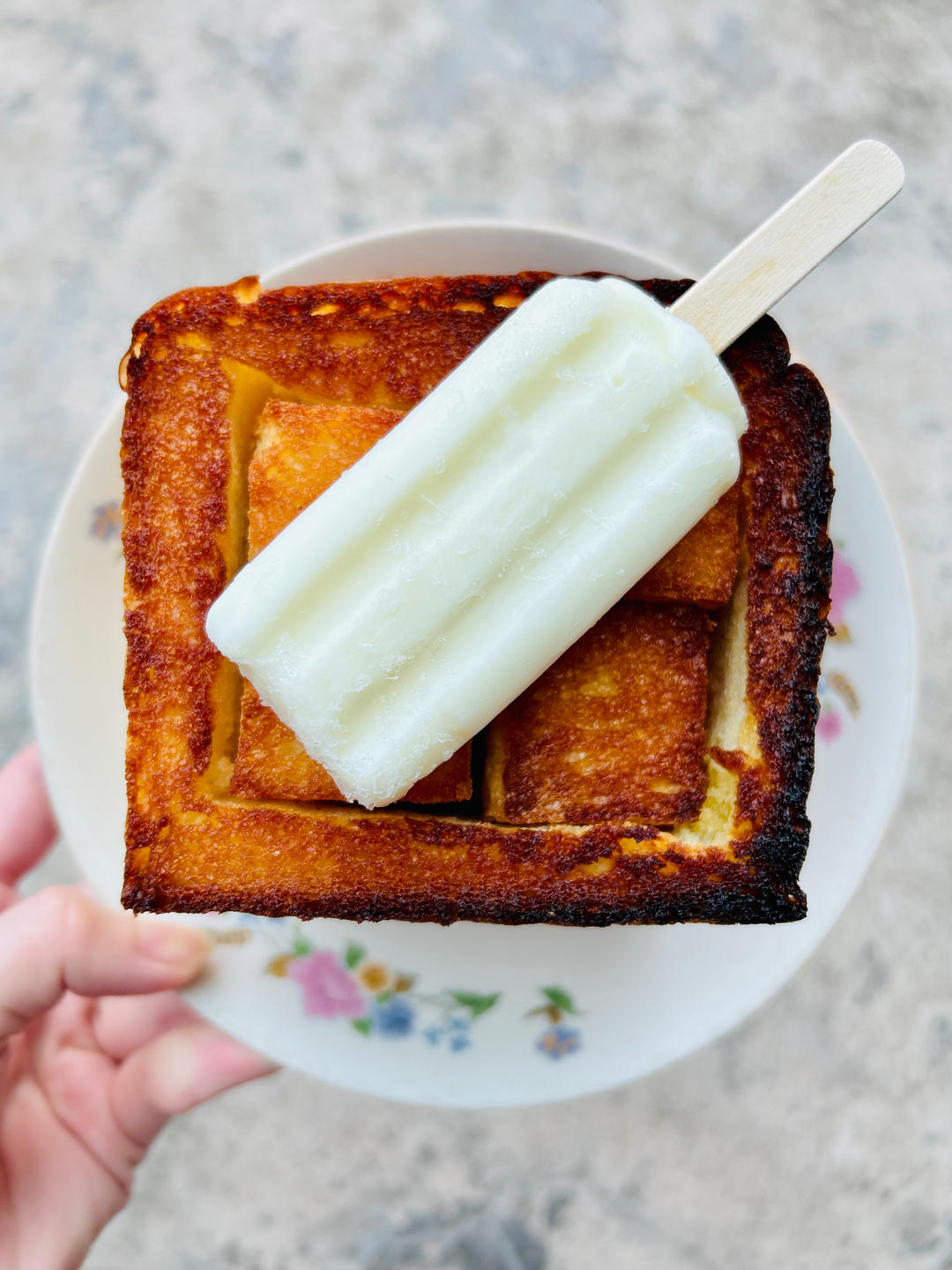 餐厅必点面包诱惑，想吃不排队