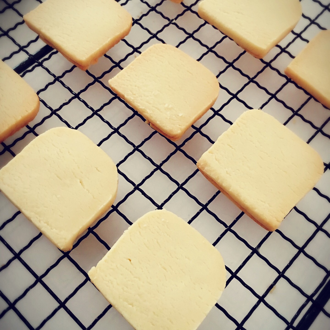 【炼乳脆饼•硬】非常简单的硬饼干