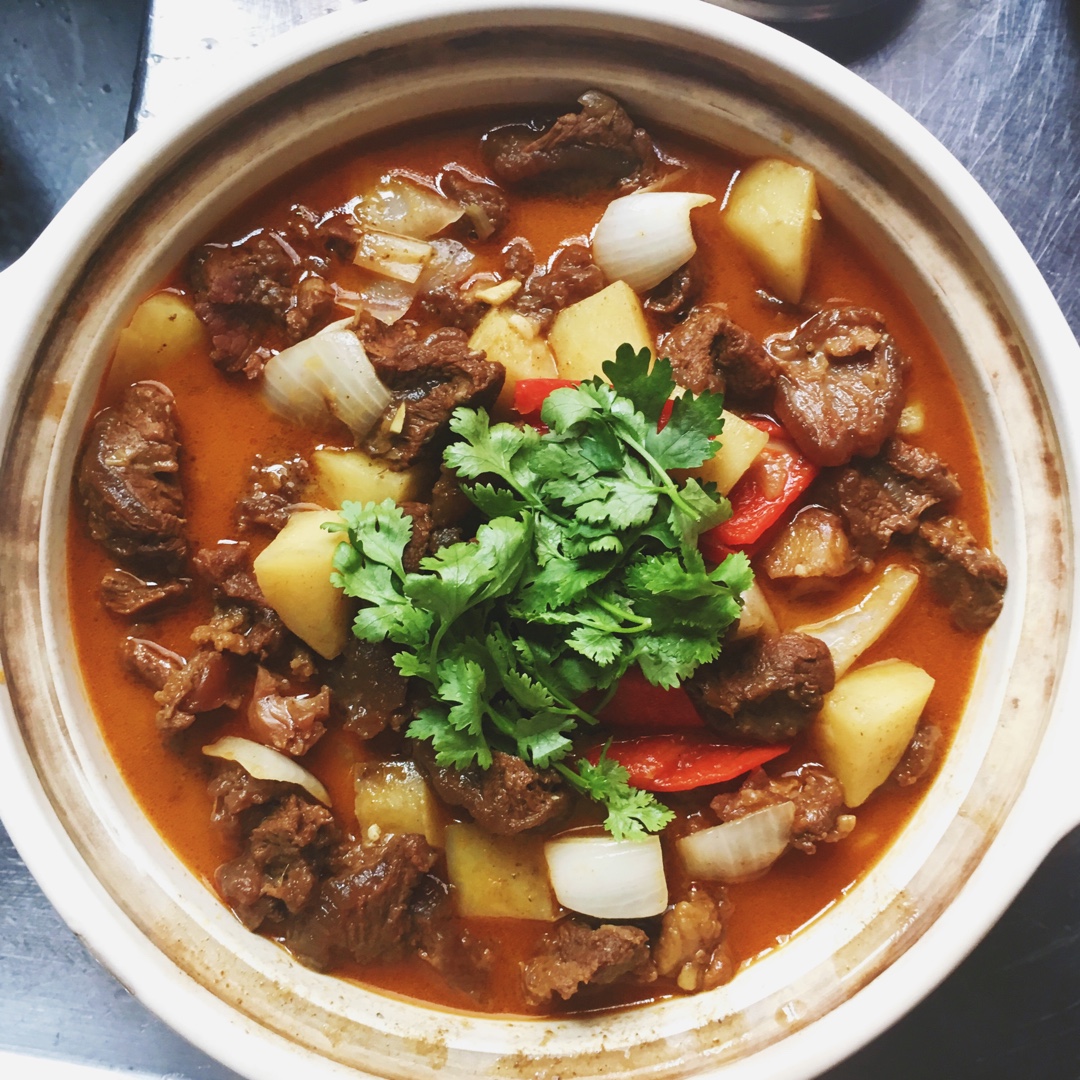 红烧土豆牛腩