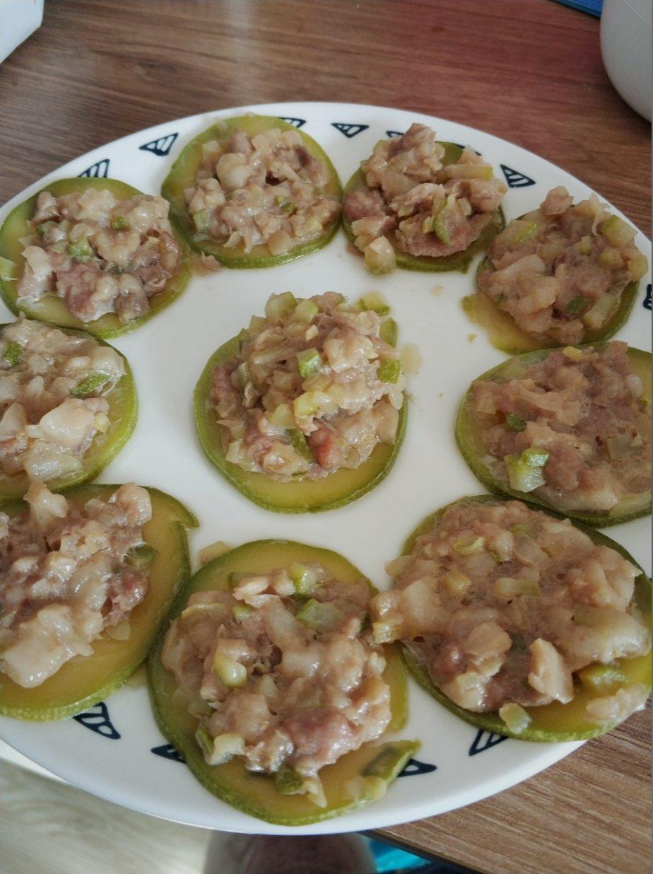 火腿蒜蓉蒸西葫芦