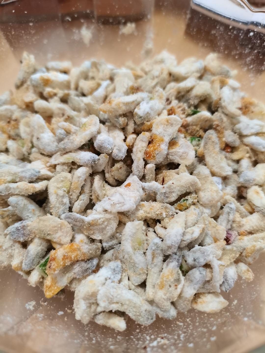 槐花麦饭